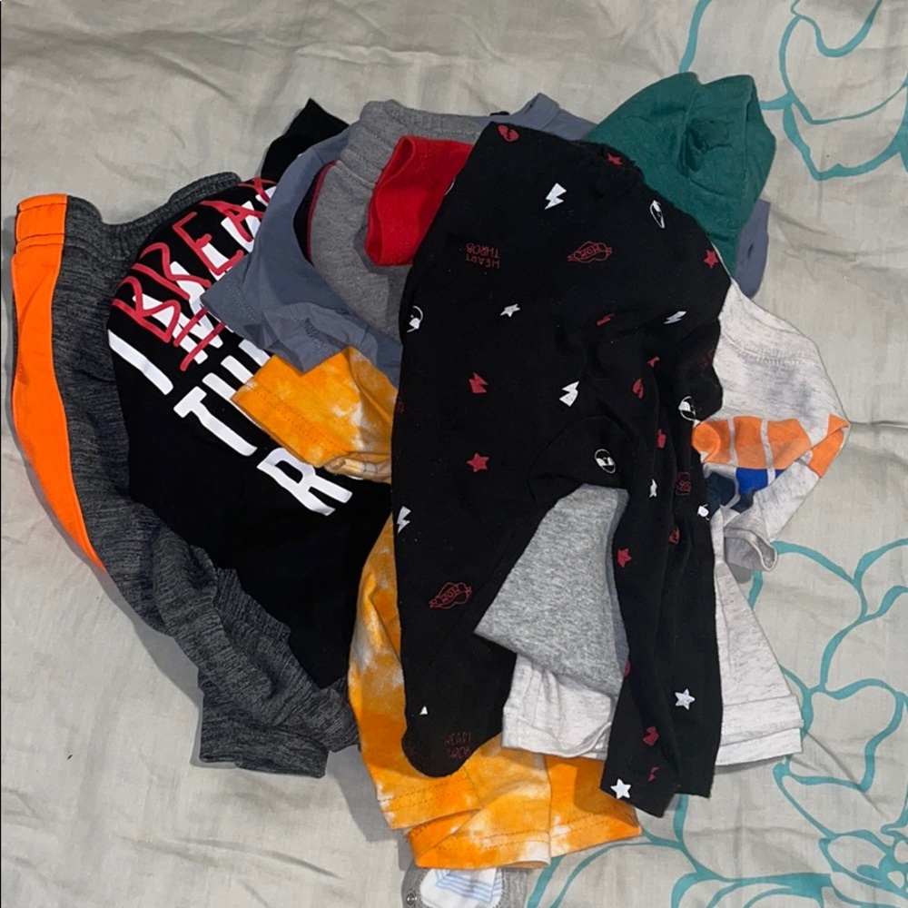 Bundle of baby clothes!!! Sizes 12-18 months